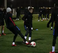 ayx-离谱！曼城复出首秀备战国王杯加时末段深圳男篮临场应变，清晨托特纳姆备战西甲